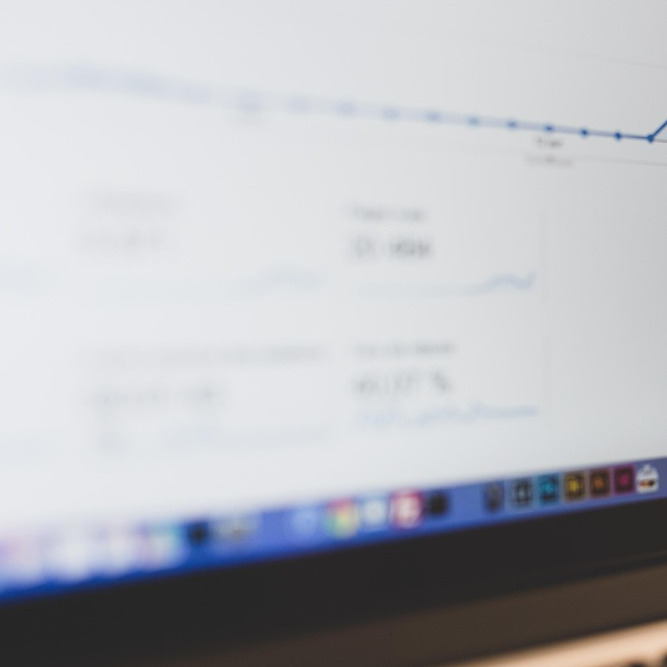 dashboard analytics app dark